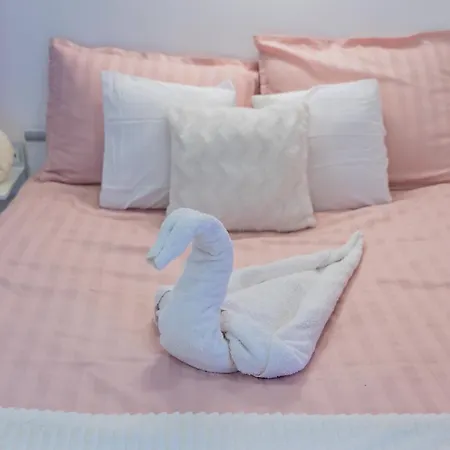 The Pink House With Private Garden Пярну